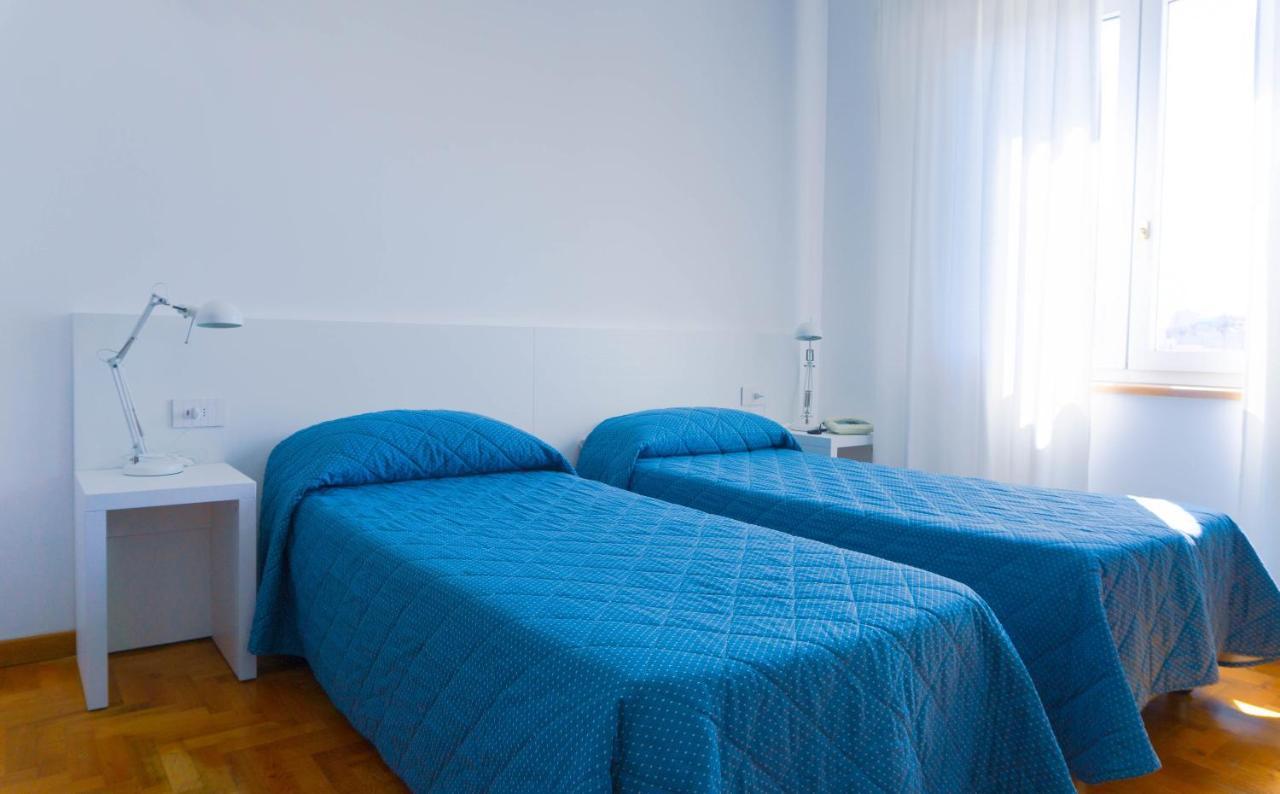 Hotel Mistral Οριστάνο Εξωτερικό φωτογραφία
