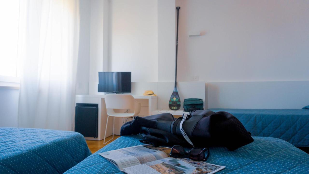 Hotel Mistral Οριστάνο Εξωτερικό φωτογραφία
