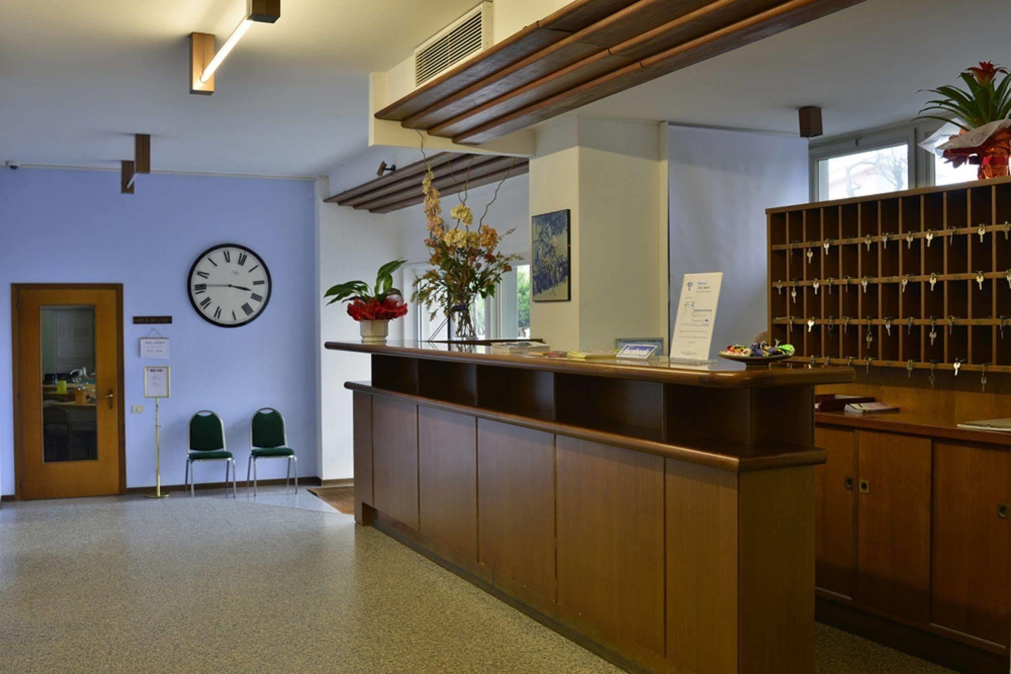 Hotel Mistral Οριστάνο Εξωτερικό φωτογραφία