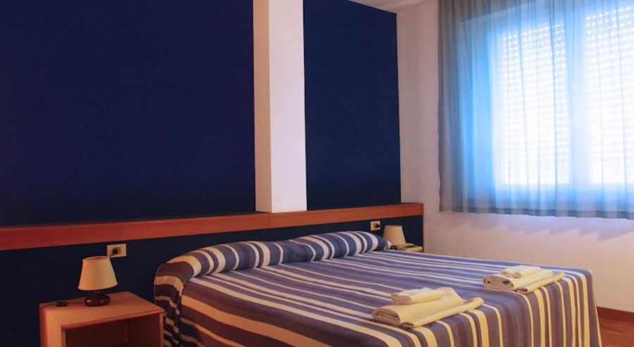 Hotel Mistral Οριστάνο Εξωτερικό φωτογραφία