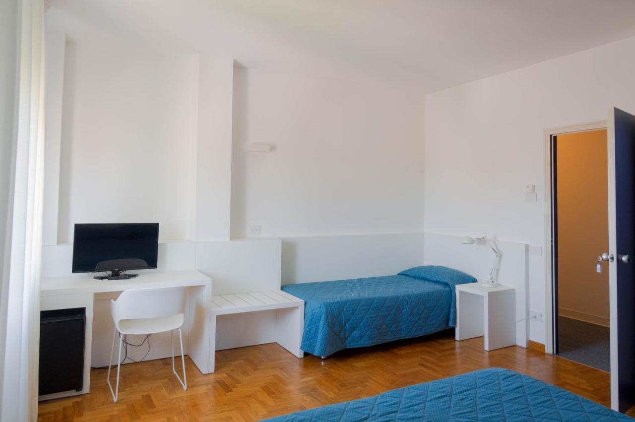 Hotel Mistral Οριστάνο Εξωτερικό φωτογραφία